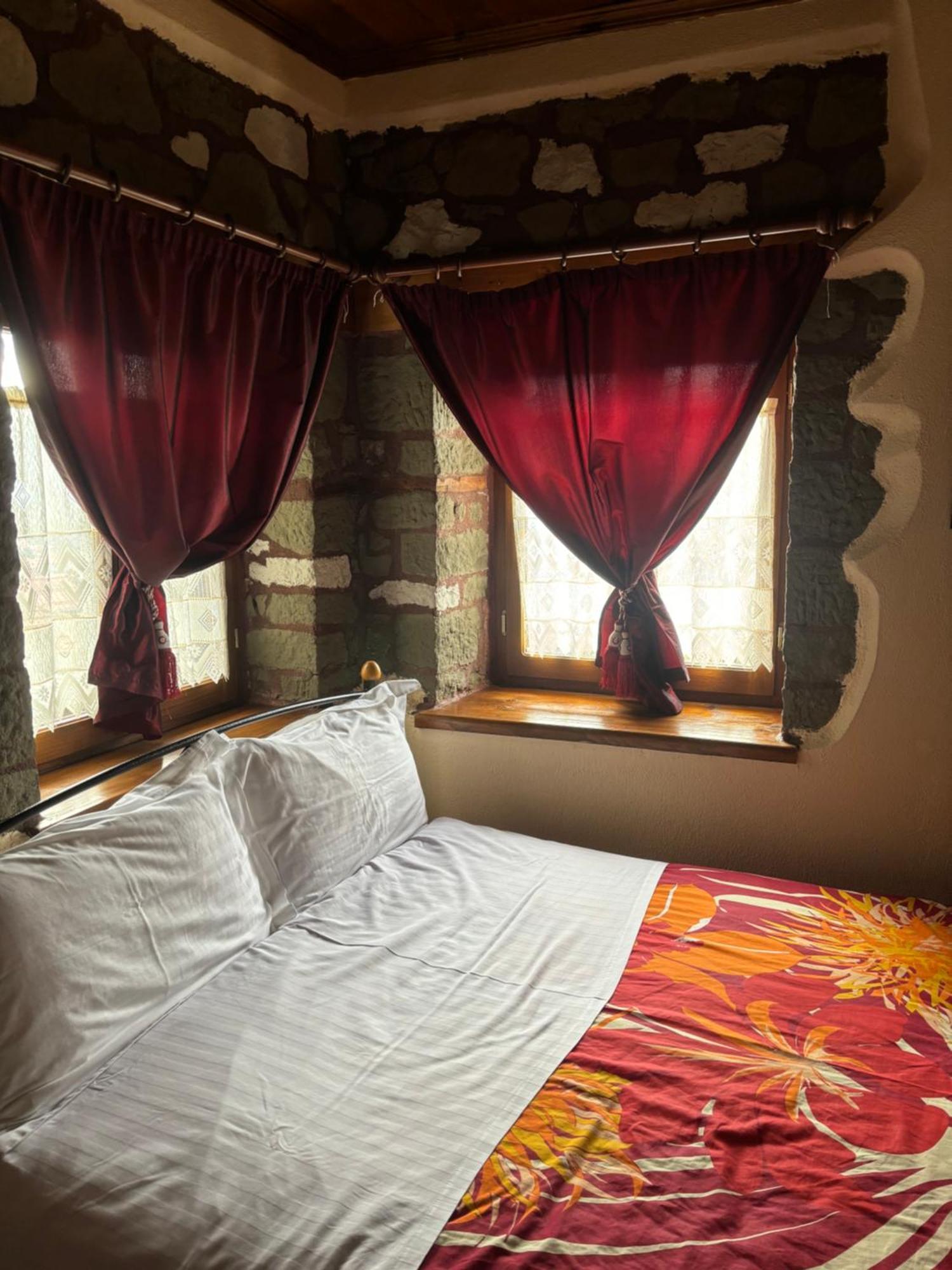 Πέτρινο Όραμα Hotel Kotronion  Екстериор снимка