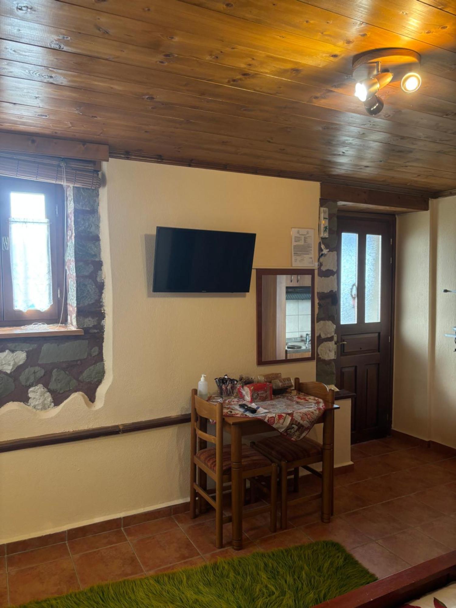 Πέτρινο Όραμα Hotel Kotronion  Екстериор снимка